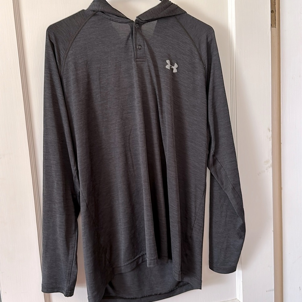 UA men’s long sleeve hooded shirt
